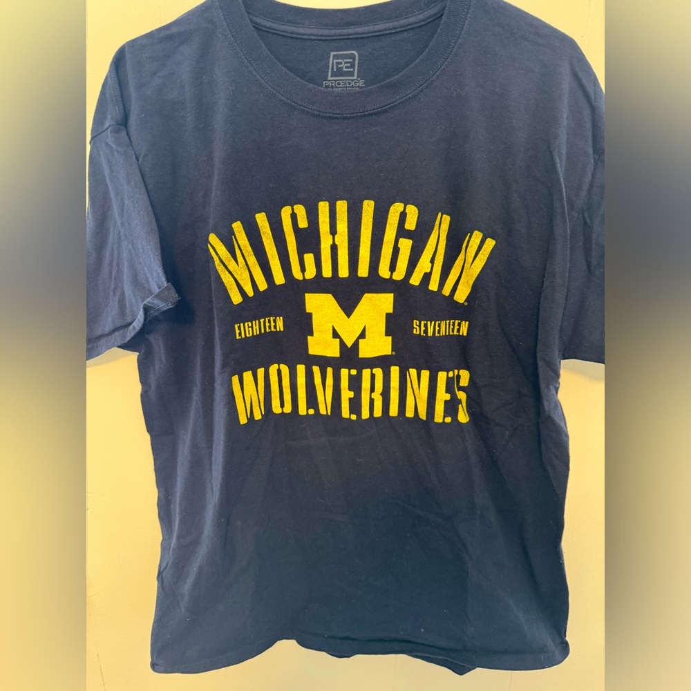 Men’s Michigan T Shirt Large